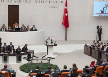 عباس أمام البرلمان التركي: سأذهب إلى غزة