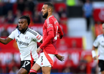 مزراوي يحقق الفوز في أول مباراة له مع مانشستر يونايتد