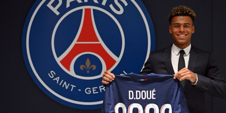 تفاصيل ضم باريس سان جرمان للاعب الوسط الشاب ديزيريه دويه