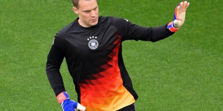 مانويل نوير يعلن اعتزاله اللعب دوليا