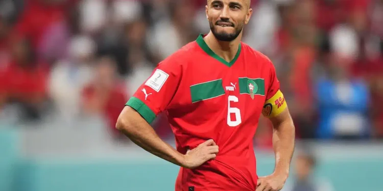 رومان سايس يعيش وضعا غامضا يقربه من الشمال