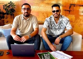 لاعب سابق للمنتخب المحلي يوقع عقد إلكتروني للإنضمام إلى السلام السعودي