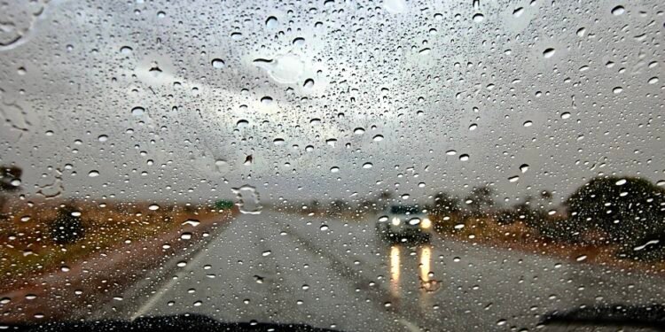 وزارة التجهيز تدعو إلى توخي الحيطة والحذر