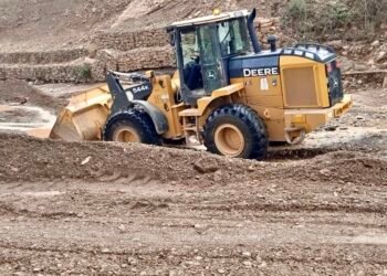 إعادة فتح 52 مقطعا طرقيا من أصل 57 تضرروا بسبب الفيضانات