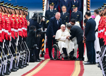 البابا فرنسيس يتوجه إلى إندونيسيا المحطة الأولى في جولته الآسيوية