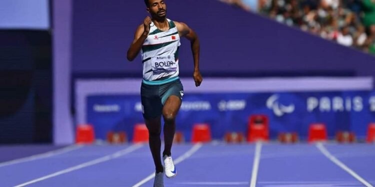 العداء المغربي منصف بوجا يمنح المغرب أول ميدالية ذهبية ببارالمبياد باريس