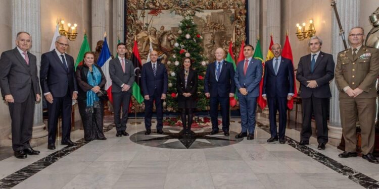 لوديي يشارك في الاجتماع الـ20 لوزارء الدفاع أعضاء مبادرة 5+5 دفاع