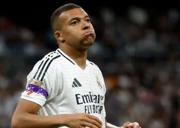 ريال مدريد يعلن إصابة مبابي في فخذه