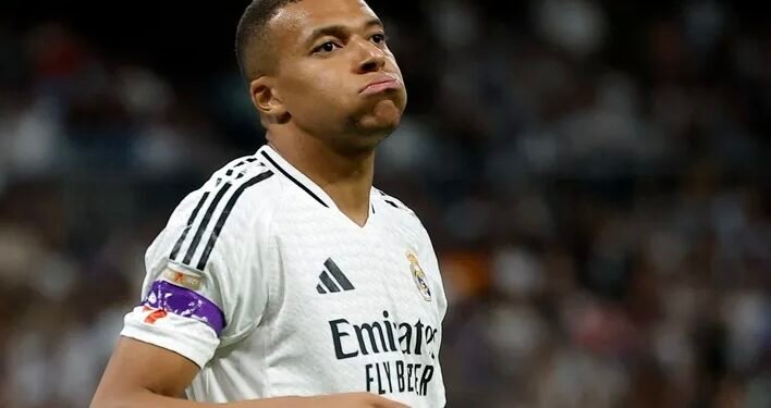 ريال مدريد يعلن إصابة مبابي في فخذه