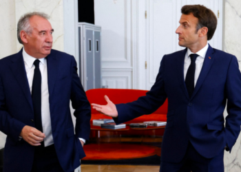 ماكرون يعين فرانسوا بايرو رئيسًا للوزراء