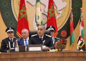 توشيح عبد اللطيف حموشي بوسام الأمير نايف للأمن العربي من الدرجة الأولى