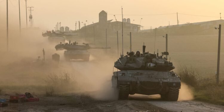 إسرائيل تعلن توسيع هجماتها في غزة