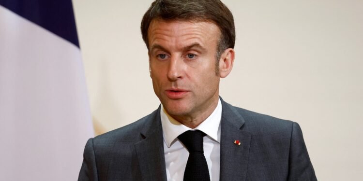 الرئيس الفرنسي يؤكد رفضه لحكم حماس ويدعو لحل سياسي في غزة