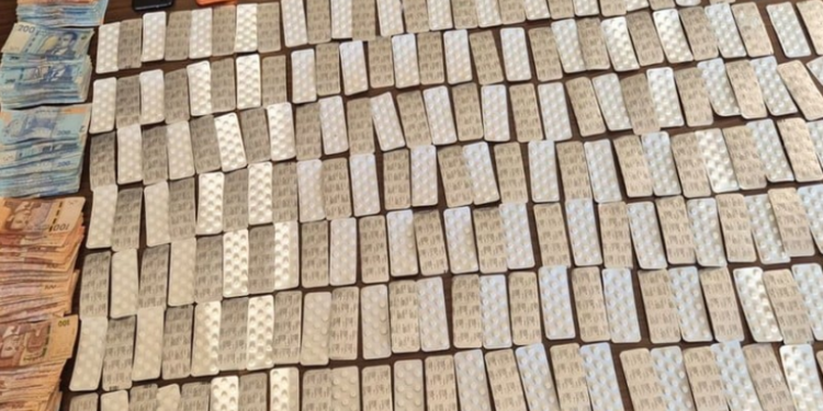 توقيف شخصين بسلا للاشتباه في تورطهما في ترويج المخدرات والمؤثرات العقلية