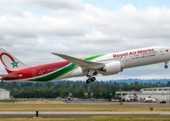 الخطوط الملكية المغربية تفتتح قاعدة جوية جديدة بتطوان