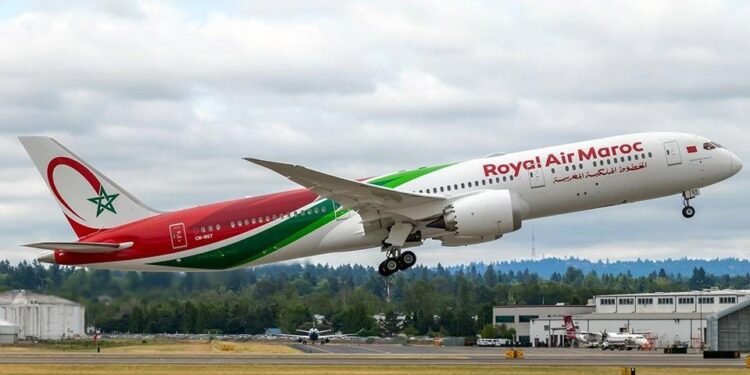 الخطوط الملكية المغربية تفتتح قاعدة جوية جديدة بتطوان